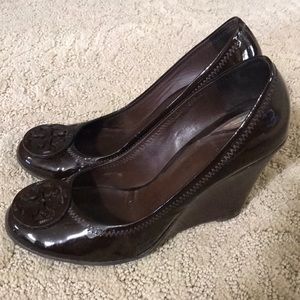 Tory Burch brown patent leather wedge 8.5